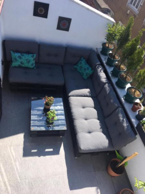 Duplex with terrace in center,5mn walk to Istiklal